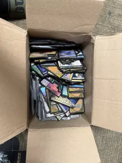 Box Full of Magic: The Gathering Cards Lot - Image 1