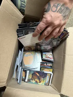 Box Full of Magic: The Gathering Cards Lot - Image 2