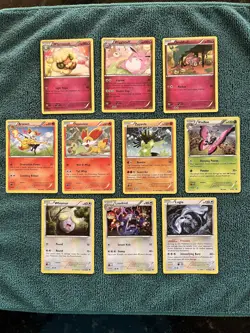 2016 pokemon card Lot of 10 Pokemon Cards 1 HOLO CARD VIVILLION - Image 1