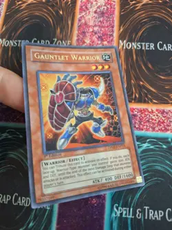 Yugioh Gauntlet Warrior DP09-EN013 Ultra Rare 1st Edition Near Mint - Image 2