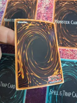 Yugioh Eclipse Wyvern SDDC-EN003 Super Rare 1st Edition Near Mint - Image 4