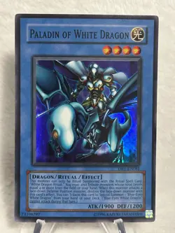 Yu-Gi-Oh! 2005 PALADIN OF WHITE DRAGON SUPER RARE DR1-EN081 - Image 2