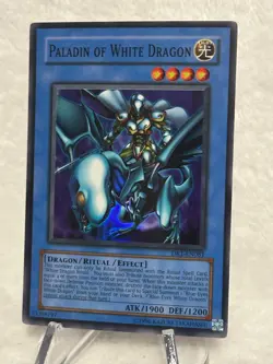 Yu-Gi-Oh! 2005 PALADIN OF WHITE DRAGON SUPER RARE DR1-EN081 - Image 3
