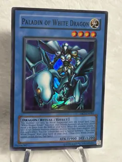 Yu-Gi-Oh! 2005 PALADIN OF WHITE DRAGON SUPER RARE DR1-EN081 - Image 4