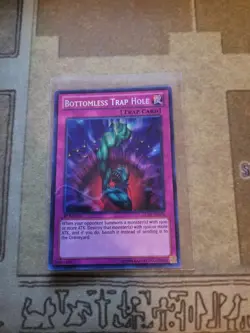 YUGIOH BOTTOMLESS TRAP HOLE LCJW-EN078 SECRET 1ST ED LP - Image 1