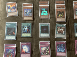 Black Wings & Vayu Turbo Core w/ Extra & Side Deck + 63 extras - Yugioh Edison - Image 2