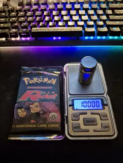 HEAVYU! 21+g 1st Edition Team Rocket Booster Pack! - Image 3