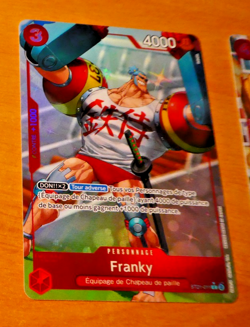 ONE PIECE FRANCAISE CARD HOLO GAME CARTE FRANKY ST21-011 Alt FR MINT - Image 1