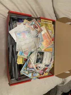 lot of at least 1000 pokemon card bulk with holos and reverse holos - Image 1