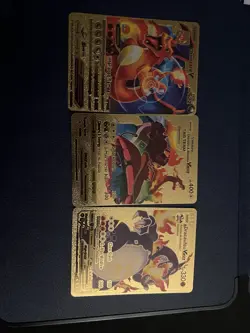 Pokemon Gold Foil Card Charizard - Image 1