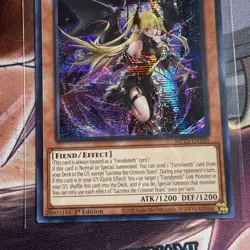 Yugioh Lacrima the Crimson Tears MP25-EN100 Prismatic Secret Rare 1st Edition NM - Image 3