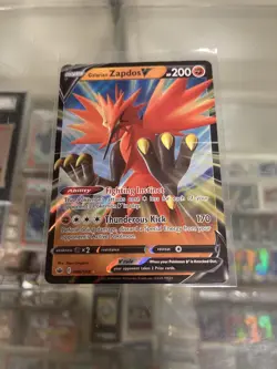 Pokemon TCG Galarian Zapdos V (Ultra Rare) Near Mint Chilling Reign 080/198 - Image 1