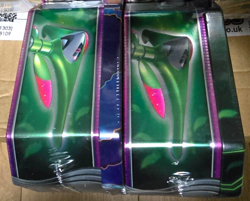 2 Pokemon Paradox Clash tins, Walking Wake and Iron leaves, still sealed - Image 5