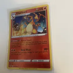 Pokemon Charizard 025/185 Vivid Voltage Rare Holo Mint - Image 2