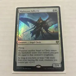 Righteous Valkyrie - FOIL - Kaldheim - 24 NM - Image 1