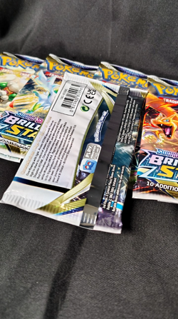 x8 Pokemon TCG Sword & Shield Brilliant Stars Booster Pack Lot of 8 - Image 2