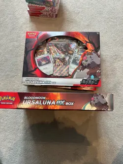 Pokemon TCG: Bloodmoon Ursaluna ex Collection Box : New & Sealed - Image 2