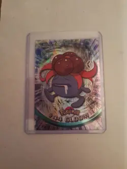 Gloom #44 Spectra - Topps Chrome Series 1 Pokemon Card NM - Image 1