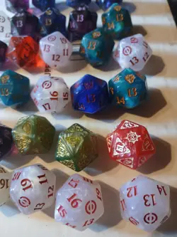 Lot of 29 MTG Spindown - Various Sets - Oversized - MTG D20 Dice - Image 3