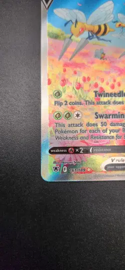 Beedrill v Alternate Full Art Holo Card 161/189 Swsh10: Astral Radiance - Image 5