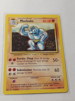 1999 Pokemon Machoke 34/102 Base Set NM+ (1035) - Image 1