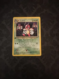 Ledian - 39/111 - Uncommon - 1st Edition English Pokemon Neo Genesis - Image 1