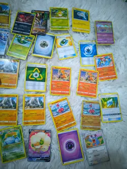 Lot of 105 multiple pokemon cards - Image 4