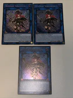 3x Summon Sorceress 1st Edition Secret Rare BLMM-EN157 Yu-Gi-Oh Playset - Image 1