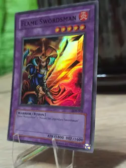 ☄ YuGiOh FLAME SWORDSMAN Super Rare * LOB-003 * VLP - Image 2