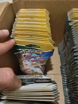QTY 100 Pokemon Evolving Skies Sleeved Booster Packs Random Pack Art - Image 5