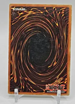 Yugioh Dark Magician BPT-001 2002 Collectors Tin Limited Edition - Image 2