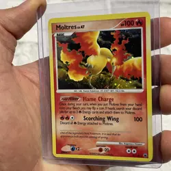 Pokemon Moltres 10/100 Majestic Dawn Holo Pokemon LP/NM 2008 SWIRL Rare Card TCG - Image 2