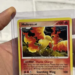 Pokemon Moltres 10/100 Majestic Dawn Holo Pokemon LP/NM 2008 SWIRL Rare Card TCG - Image 3