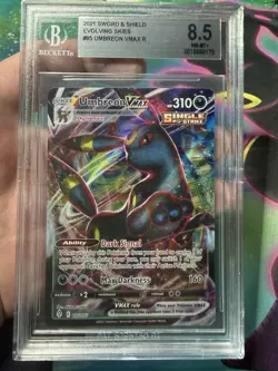 2021 POKEMON SWORD & SHIELD EVOLVING SKIES #095 FULL ART/UMBREON VMAX BGS 8.5 - Image 1