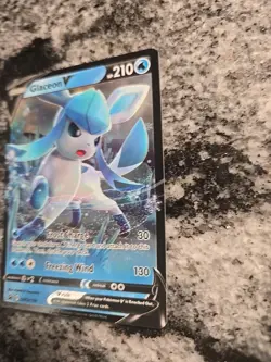Glaceon V SWSH196 Pokemon Sword & Shield Black Star Promo Holo Card NM - Image 2