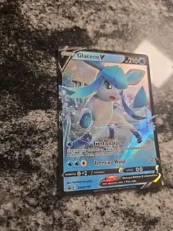 Glaceon V SWSH196 Pokemon Sword & Shield Black Star Promo Holo Card NM - Image 3