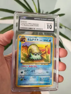 CGC 10 GEM MINT Pokemon 1997 Japanese Mystery Of The Fossil Omanyte Card #138 - Image 2