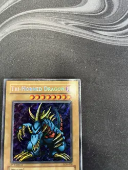 YuGiOh 2002 LOB-000 Tri-Horned Dragon 1st Edition Glossy LP - Image 3