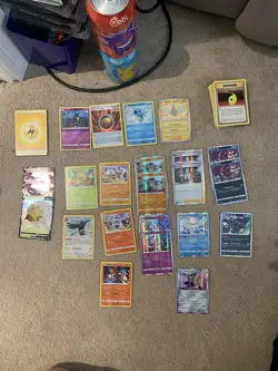 Pokemon TCG Assorted Bulk Over 750 Cards Different Sets - Image 1