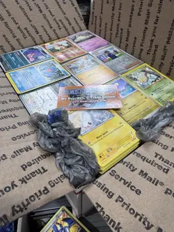 🔥 17lbs 4200+ UNSEARCHED Pokemon Bulk Lot! Some Holos & Vintage Cards LP/NM ✨ - Image 1