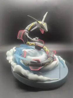Pokemon Shiny Rayquaza Figure Hidden Fates Premium Card Holder One Owner - Image 1