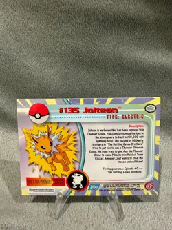 2000 Topps Nintendo Topps Pokemon TV Animation #135 Jolteon Holo Foil - Image 2