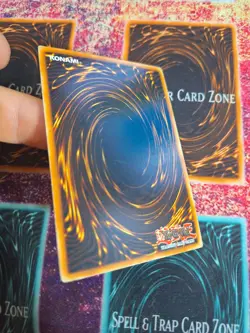 Yu-Gi-Oh! Dark Magician DB1-EN102 Ultra Rare Unlimited Near Mint - Image 4