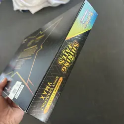POKEMON TCG SHINGING FATES SHINY DRAGAPULT VMAX PREMIUM COLLECTION BOX - Image 4