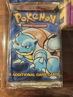 1999 COSTCO CLAMSHELL SEALED POKEMON BASE SET UNLIMITED ZAP THEME DECK + 3 PACKS - Image 5