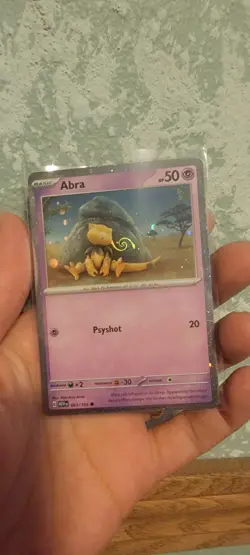 🔥 HD Galaxy "Mew" Swirl 🔥 Cosmos Holo Abra 063/165 Promo NM SV 151 Pokemon - Image 1