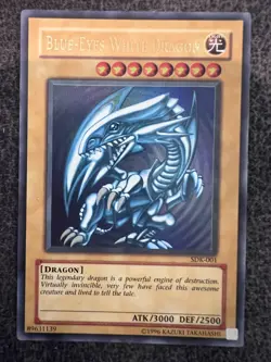 Yugioh Blue-Eyes White Dragon SDK-001 Ultra Rare Unlimited Edition NM/LP - Image 1