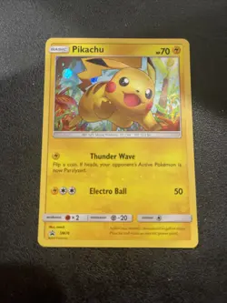 Pokemon Card TCG Pikachu SM76 (Holo) Sun & Moon Black Star Promo - Image 1