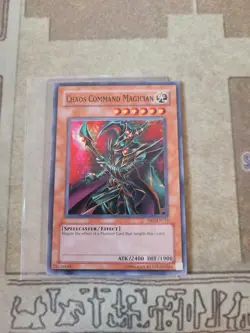 YUGIOH CHAOS COMMAND MAGICIAN DR1-EN123 SUPER UNLIMITED ED NM 1996 - Image 1