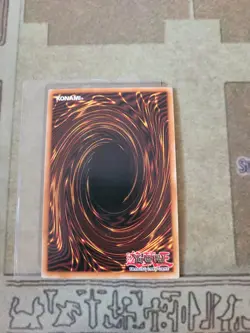 YUGIOH CHAOS COMMAND MAGICIAN DR1-EN123 SUPER UNLIMITED ED NM 1996 - Image 2